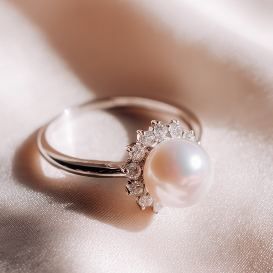Lunara Ring